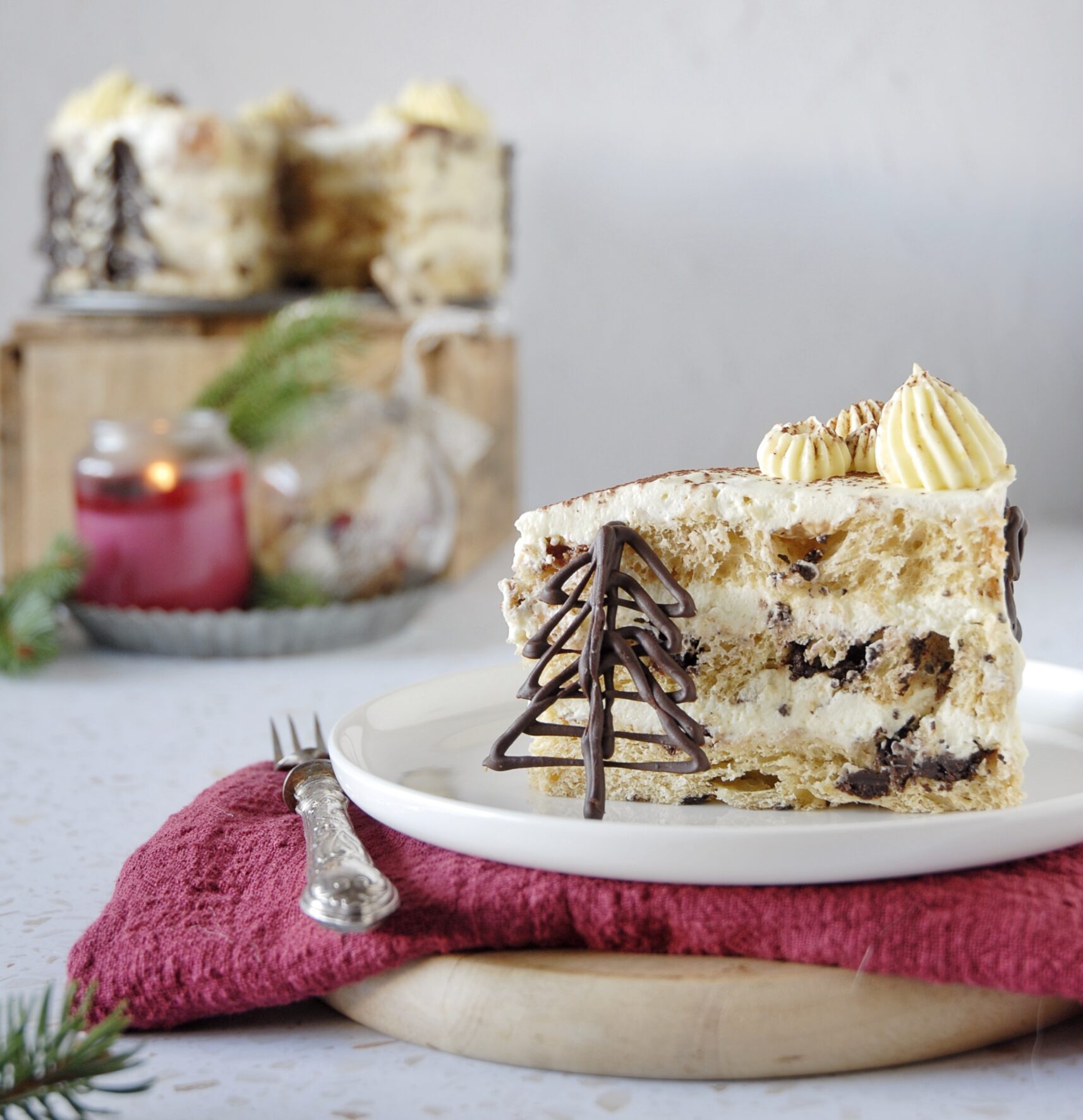 Torta di panettone con mousse mascarpone