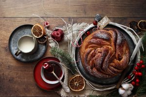 babka all'arancia e frutti di bosco