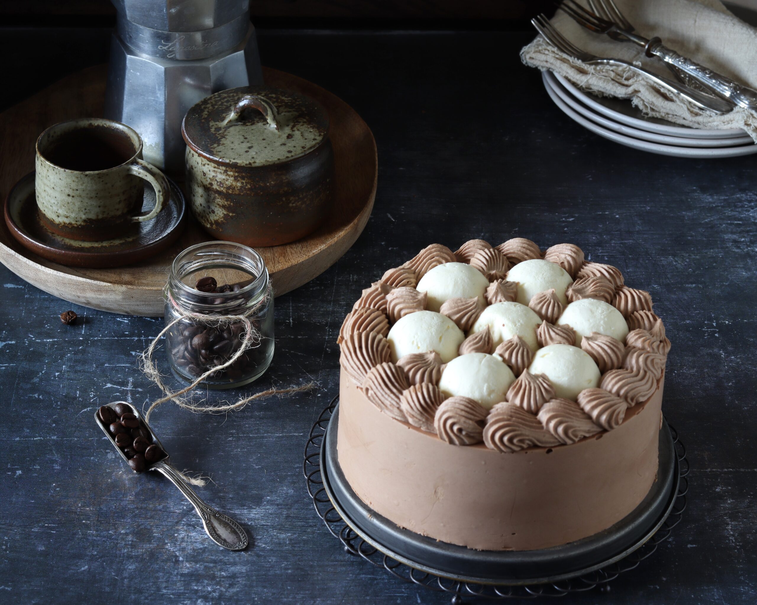 Bavarese cioccolato e caffè con semisfere al mascarpone