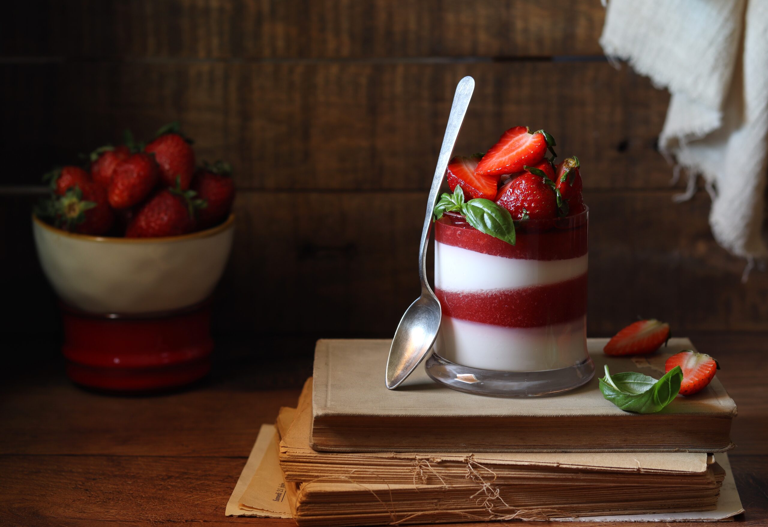 Panna cotta fragole e basilico