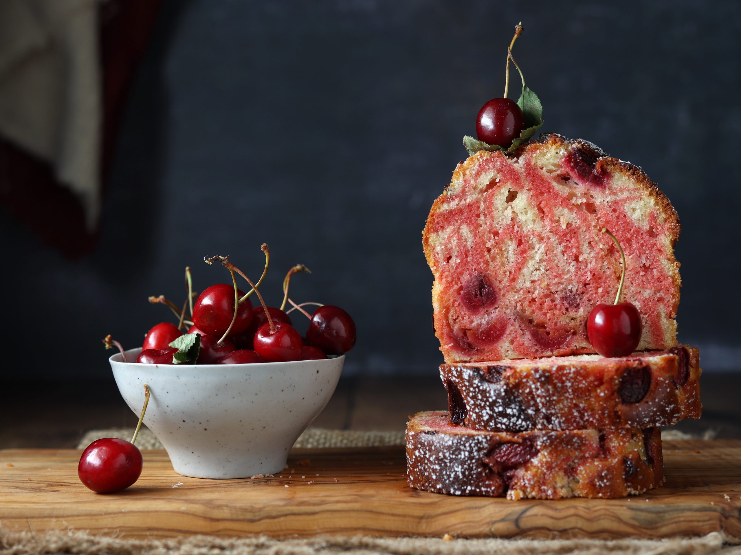 Plumcake variegato alla ciliegia