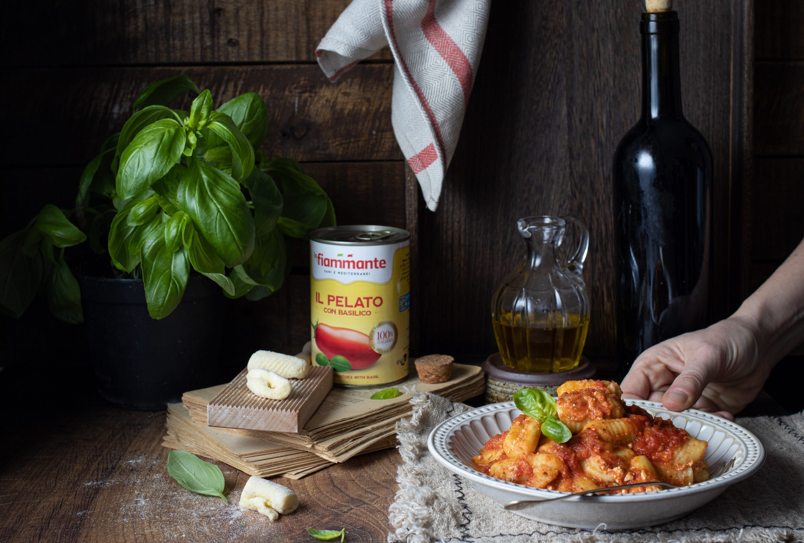 Gnocchi soffici con pelati e feta al forno