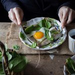 Galette bretonne con uova e spinaci