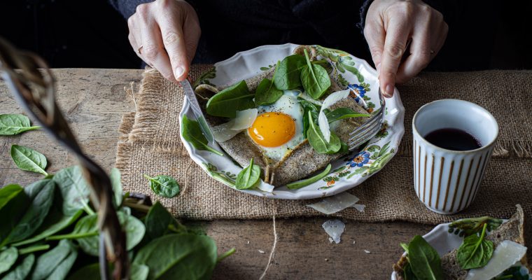 Galette bretonne uova e spinaci