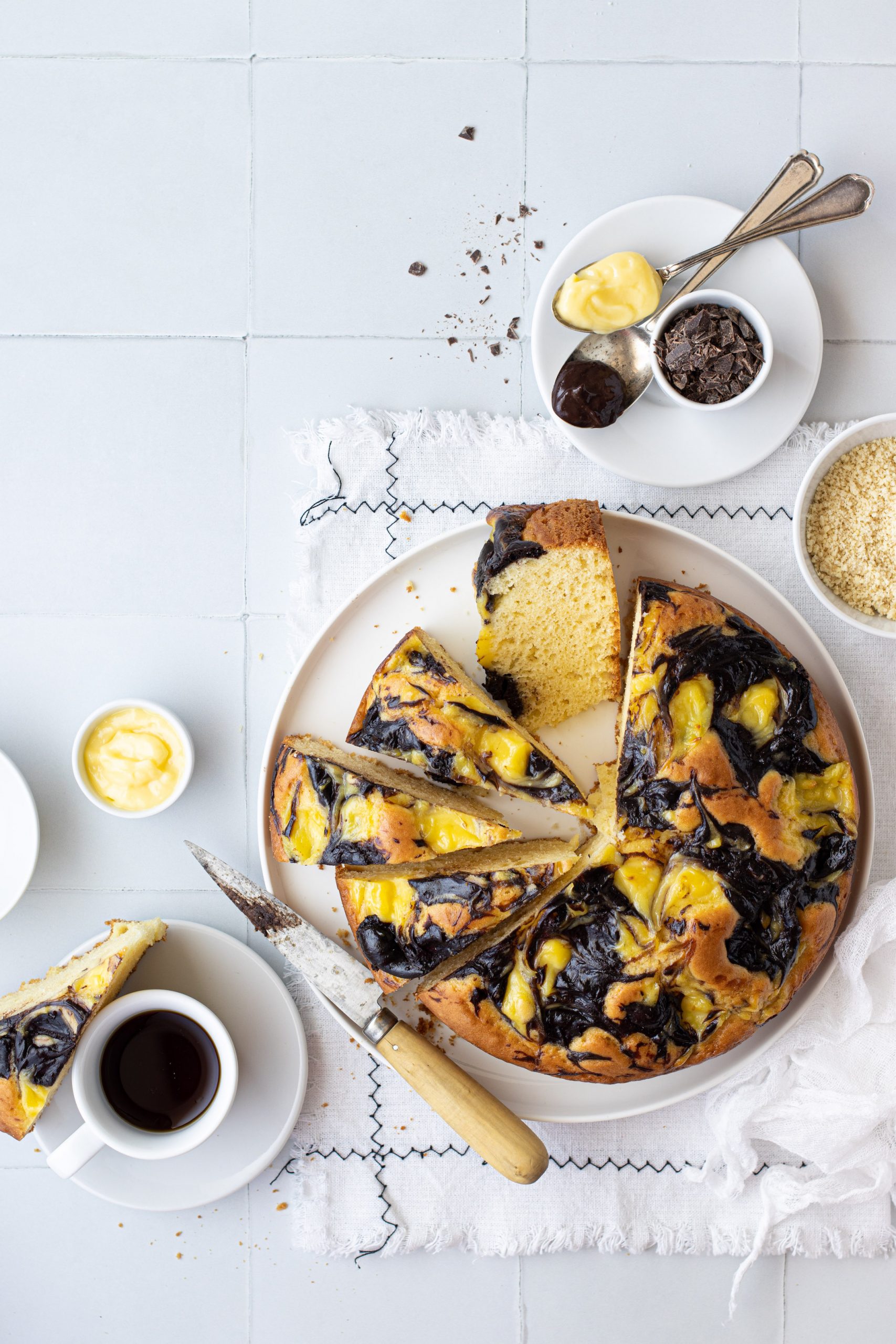 Torta nua crema e cioccolato