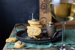 Biscottini salati da aperitivo