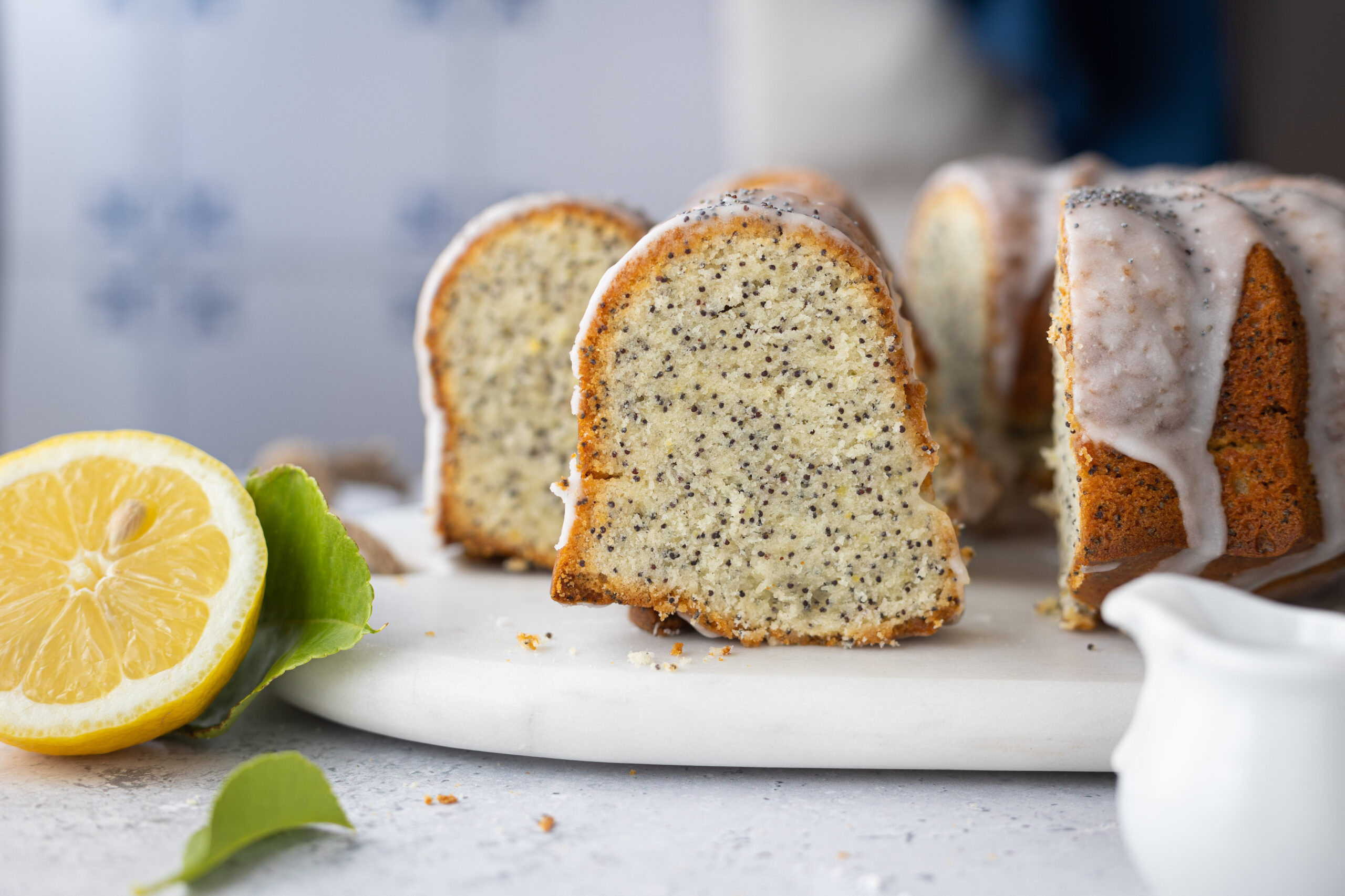 Pan di limone con semi di papavero