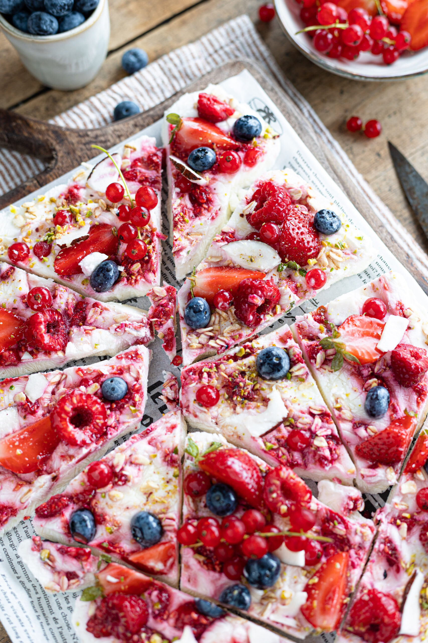 Frozen yogurt bark